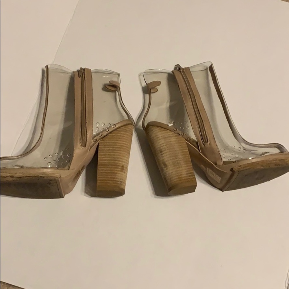 Ibiza Cambell California heels. Almost brand new.